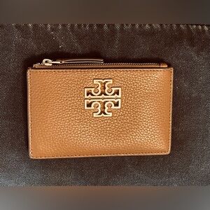 Tory Burch Britten Card Case Wallet – Color Moose (Brown)